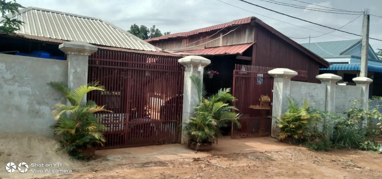 Bee Bee'S Chalets Home Stay And Trekking Banlung Exteriér fotografie